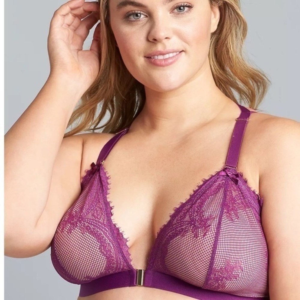 Lane Bryant Lace Triangle Front-Close Unlined No-Wire Bra - Picture 3 of 7
